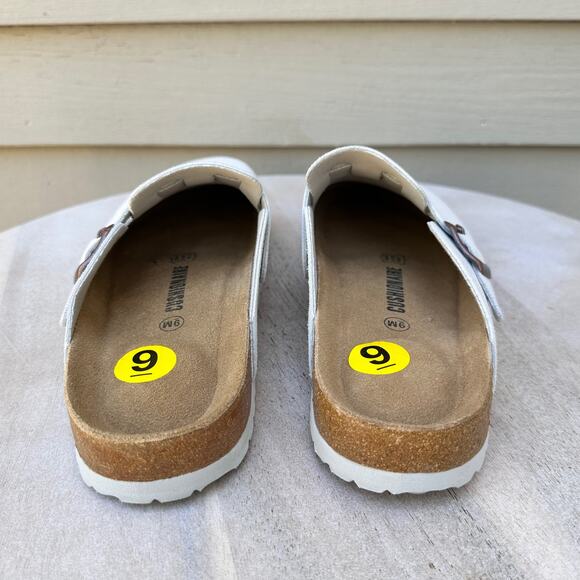 CUSHIONAIRE Hana Slip-On Buckle Clog with Cork Footbed Memory Foam Size 9 - Picture 8 of 13